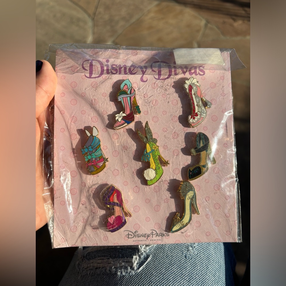 Disneyland princess high heels pins